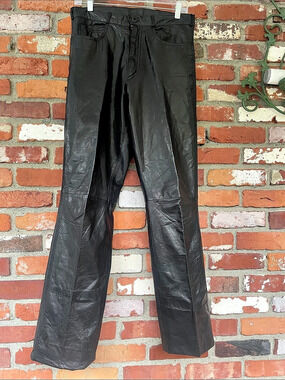 True vintage 80’s Saxony Leather bootcut Waist 30 Black